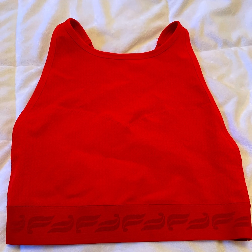 Fabletics sculptknit sports bra